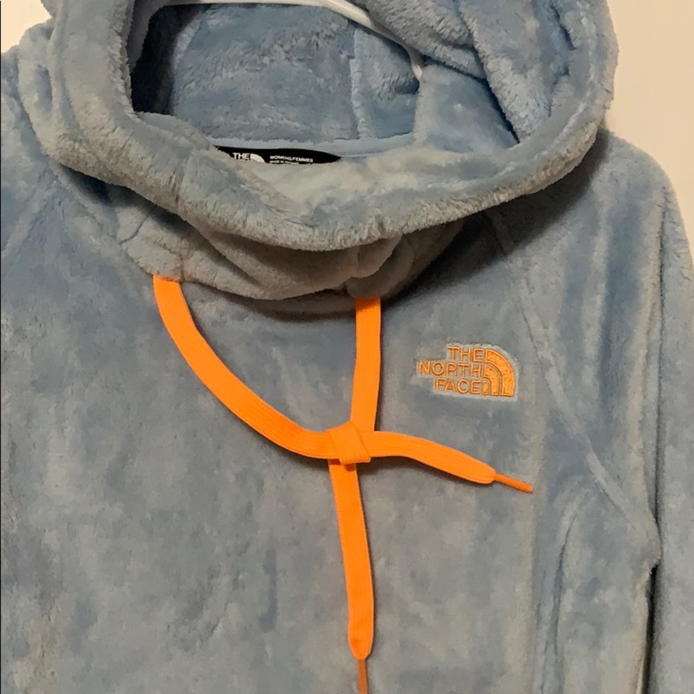 SOLD💙🧡THE NORTHFACE furry hoddie🧡💙
